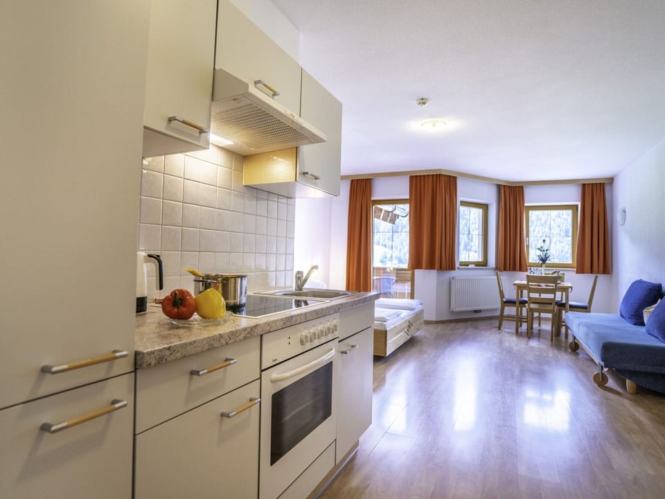 Apartment | Private kitchen | Electric kettle