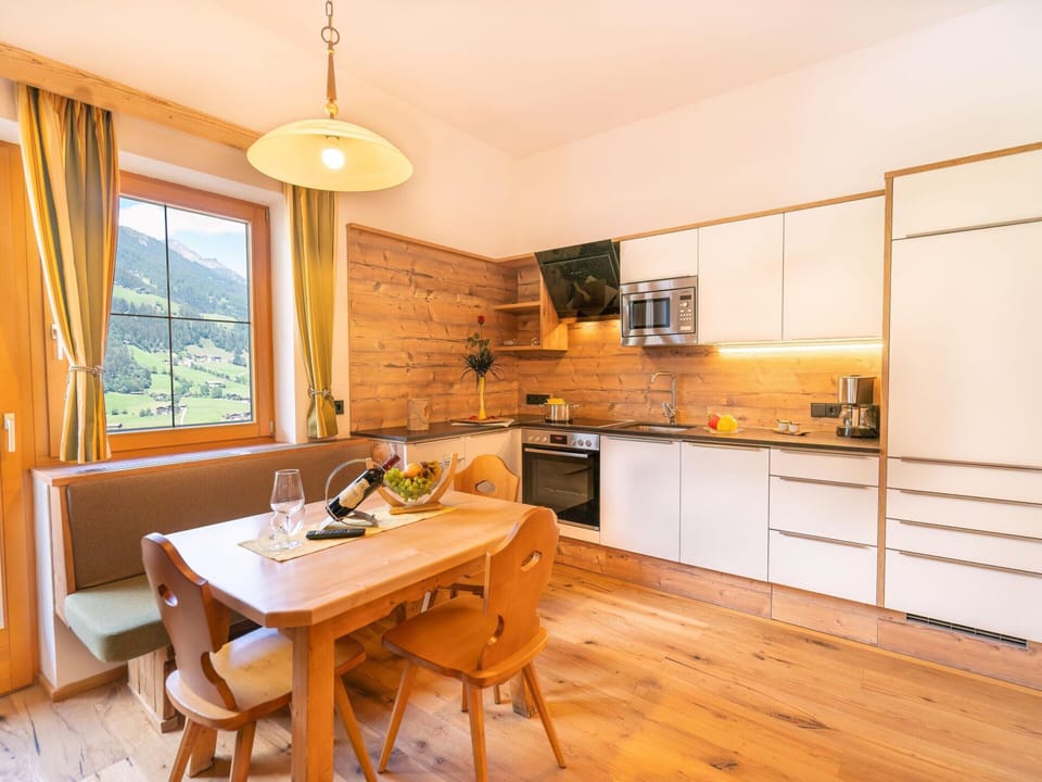 Apartment | Private kitchen | Electric kettle