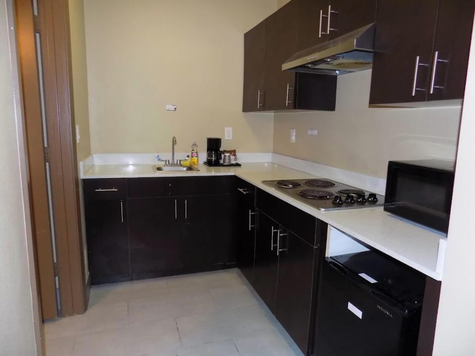 Fridge, microwave, coffee/tea maker