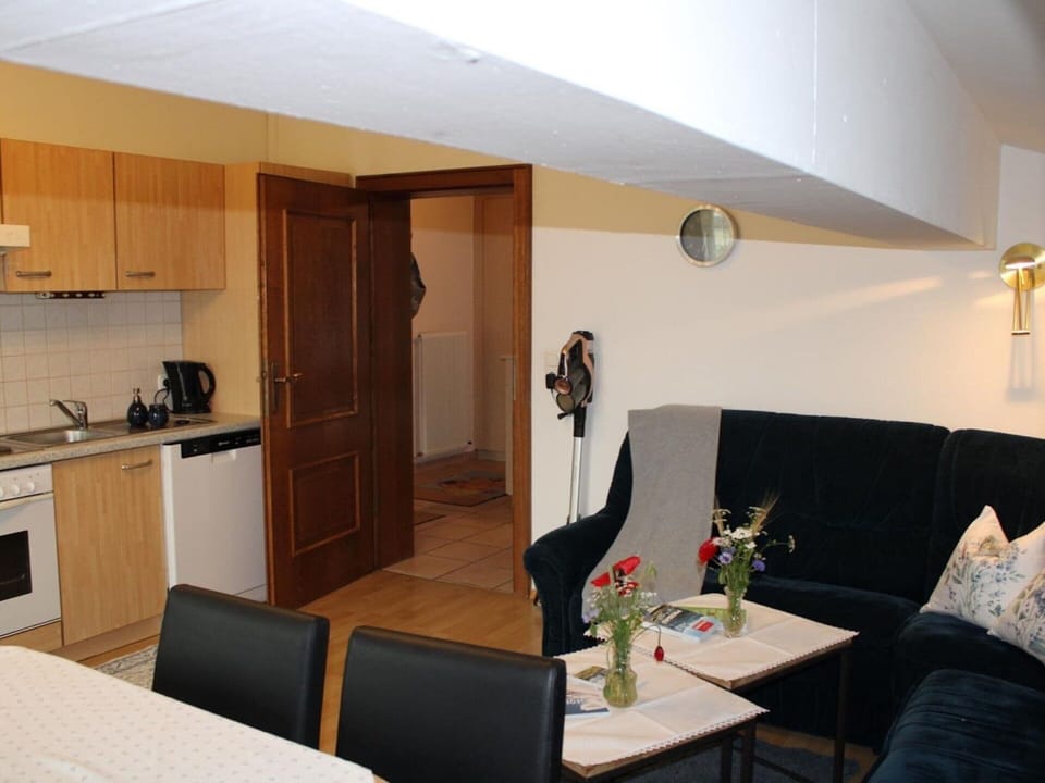 Apartment | Dining