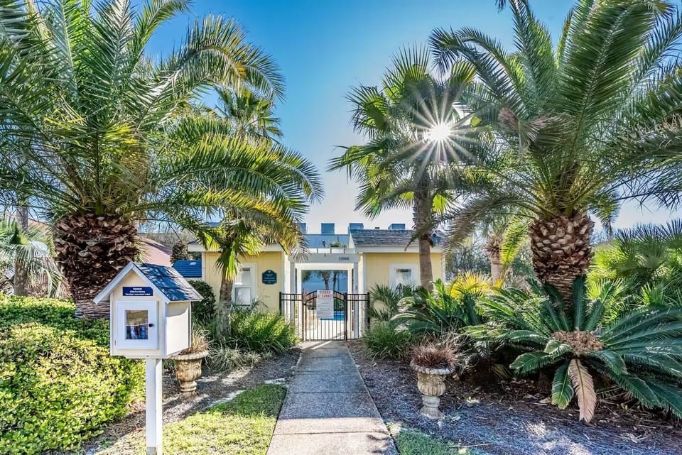 House, 4 Bedrooms | Property grounds