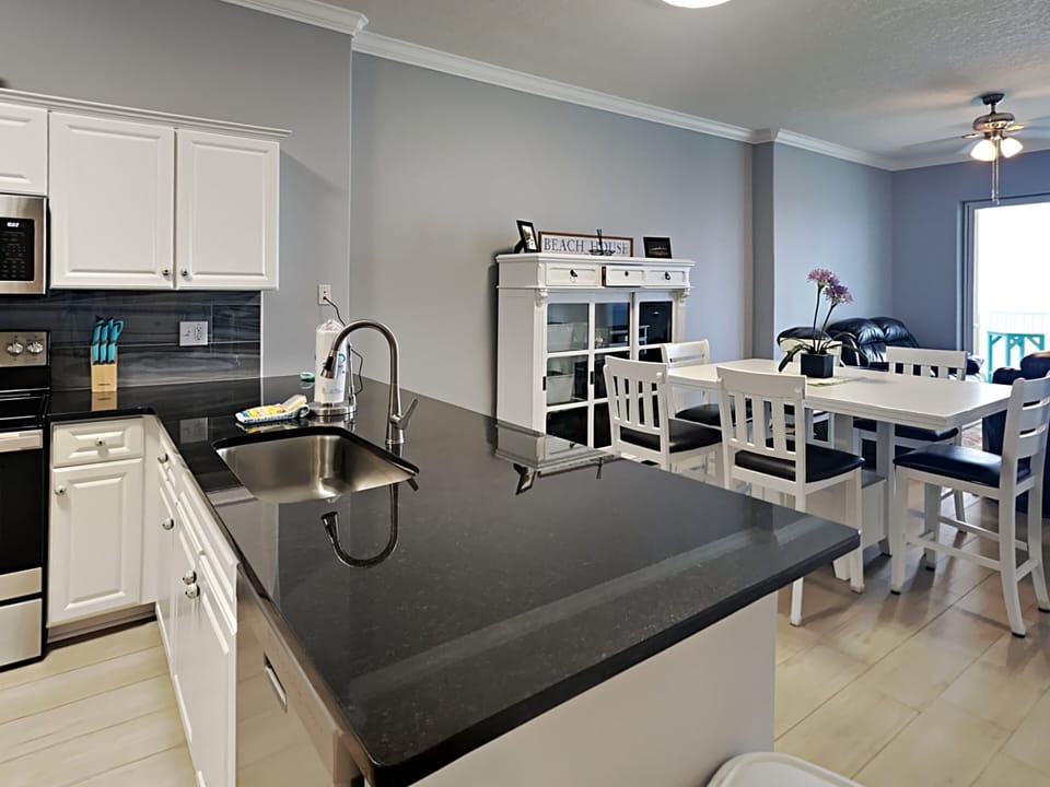 Condo, Multiple Beds, Kitchen, Ocean View (Ocean Villa #2106) | Private kitchen | Fridge, microwave, coffee/tea maker, cookware/dishes/utensils