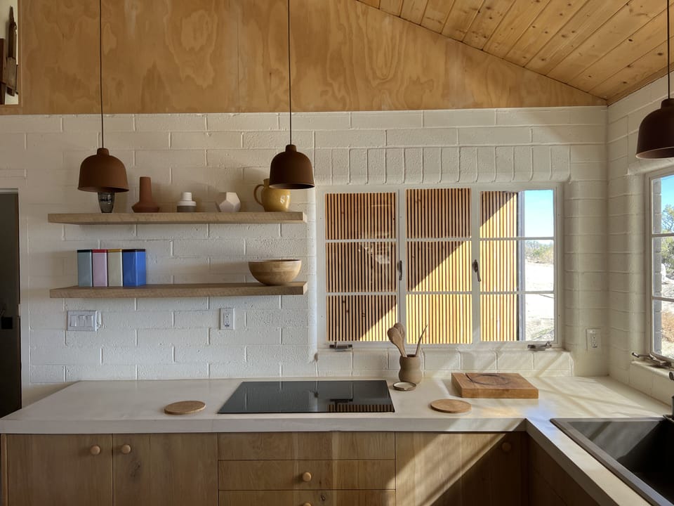 Kitchen induction cooktop