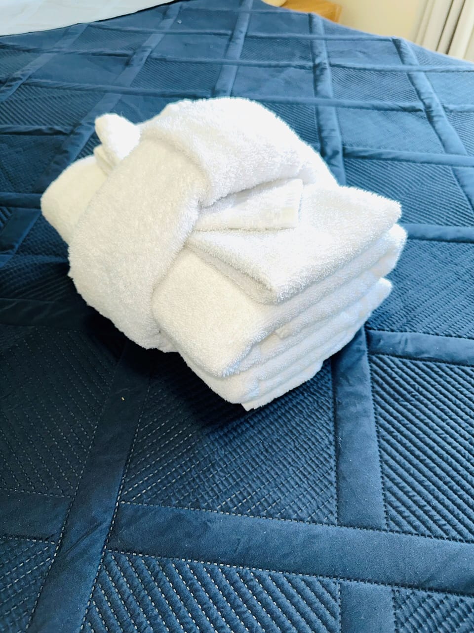 Towel Set Per Bedroom | 2-Bath, 2-Hand, 2-Face Towels per Bedroom