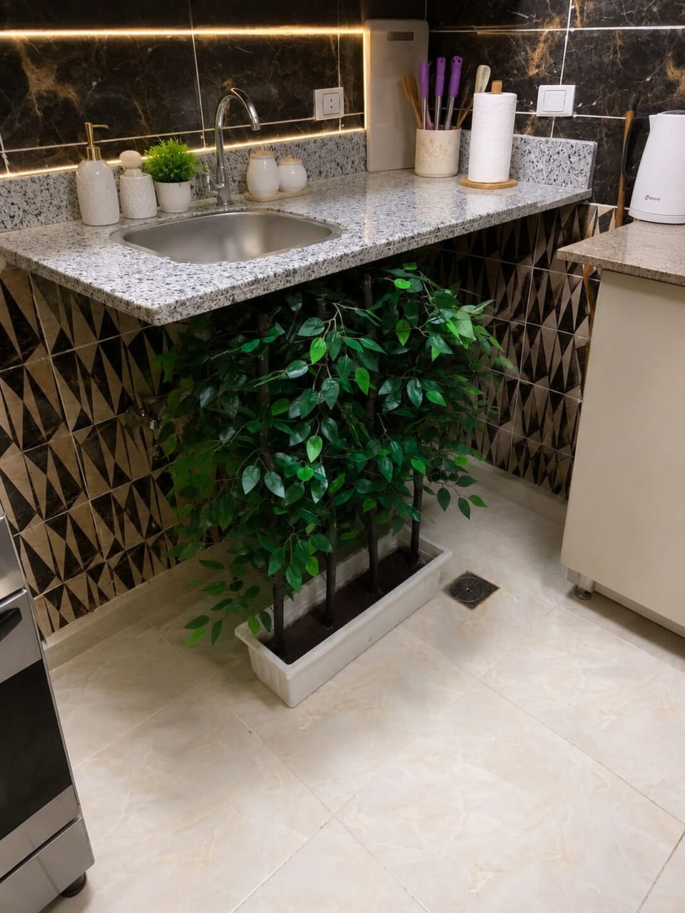 Grand Apartment | Private kitchen | Full-size fridge, microwave, oven, blender