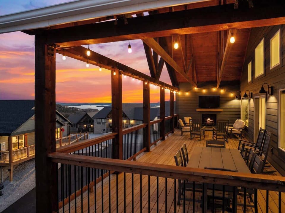 Top Deck with a view of Table Rock Lake!