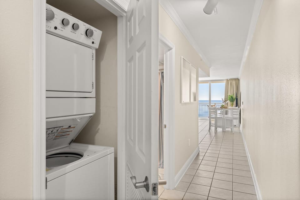 Washer &amp; Dryer, Private/Within Unit