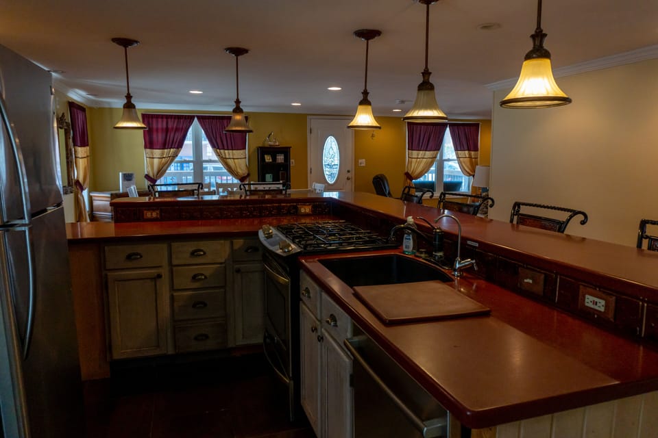 4 Bedroom Apartment | Private kitchen