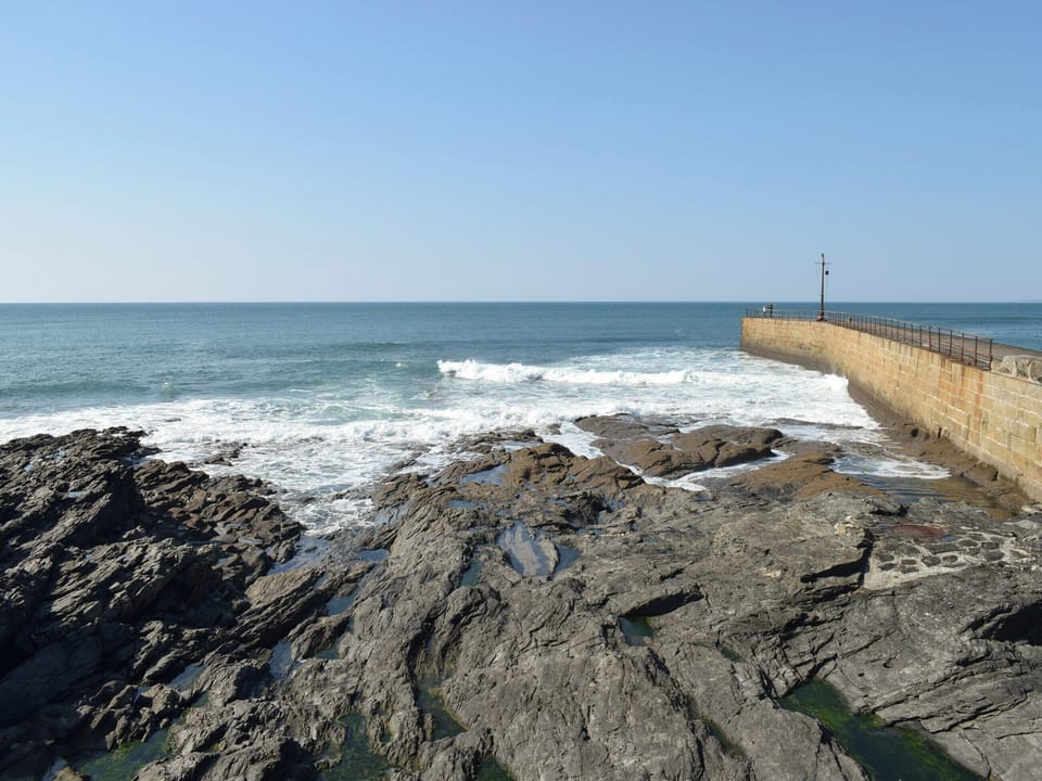 Surrounding area | Seascape, Porthleven