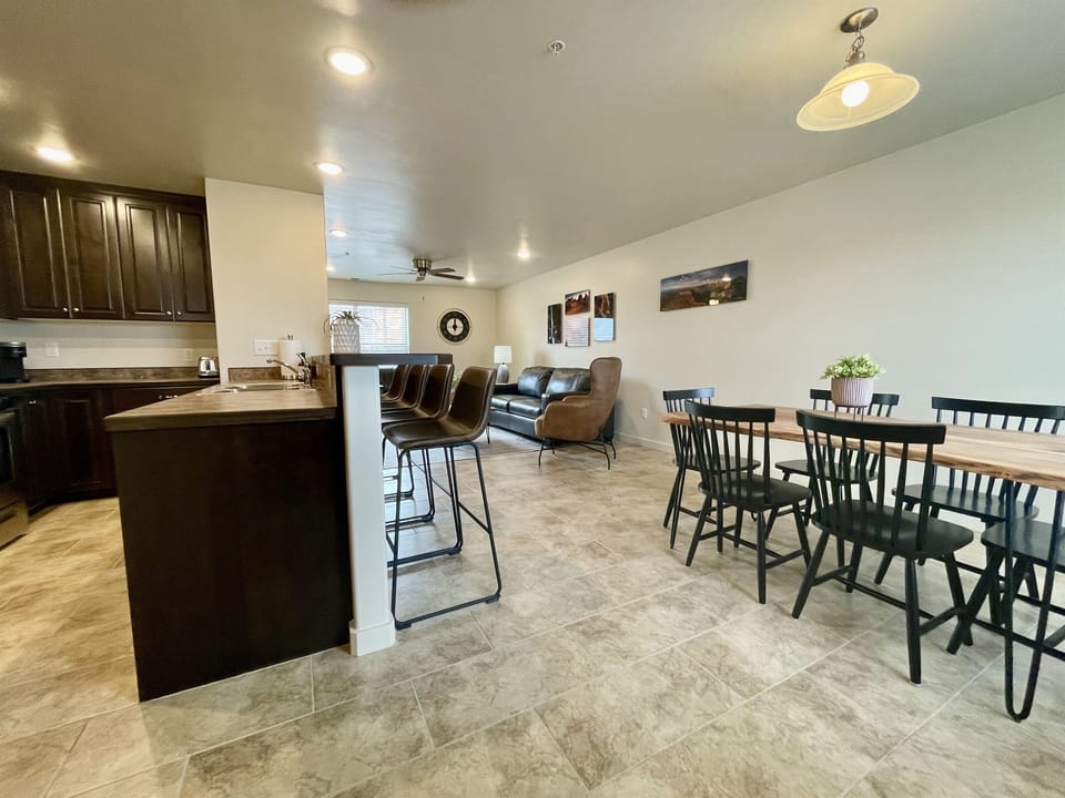 Open Concept Main Level
