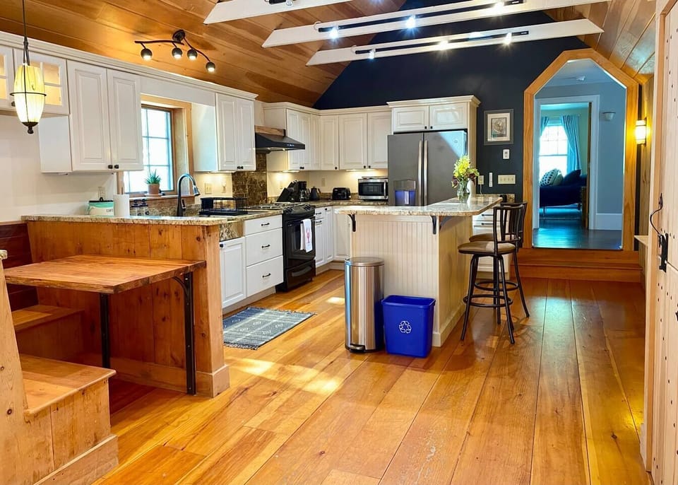 We aim to create a stay that is easeful so you can relax and enjoy your time in Maine. The kitchen is fully equipped with everything you will need to make this your home away from home.  