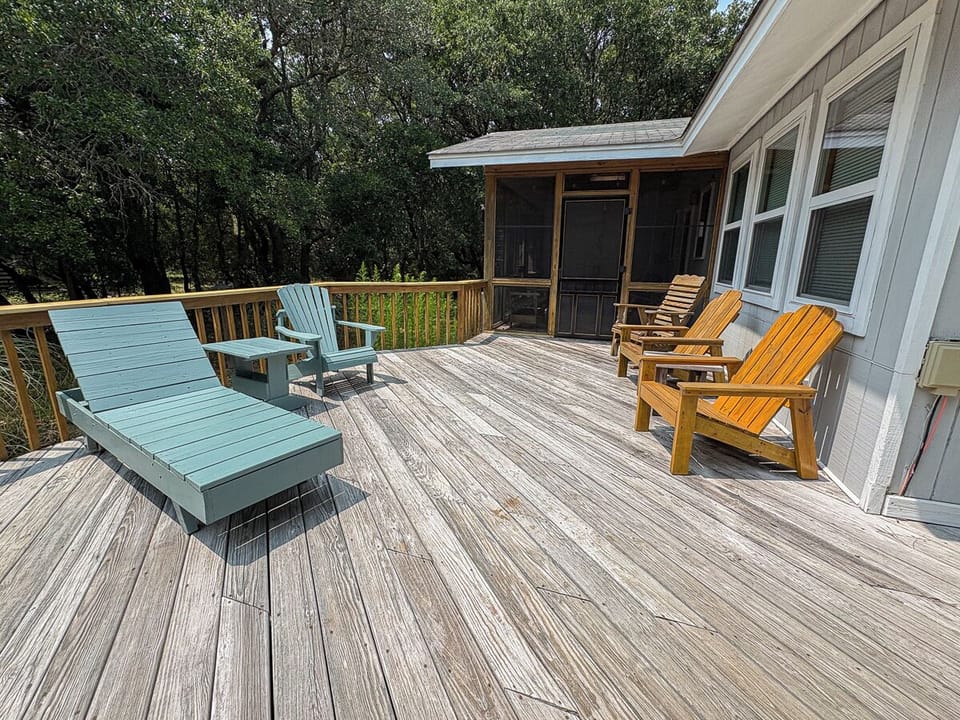 Sun Deck 2025