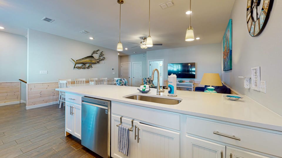 Kitchen, 2nd Floor