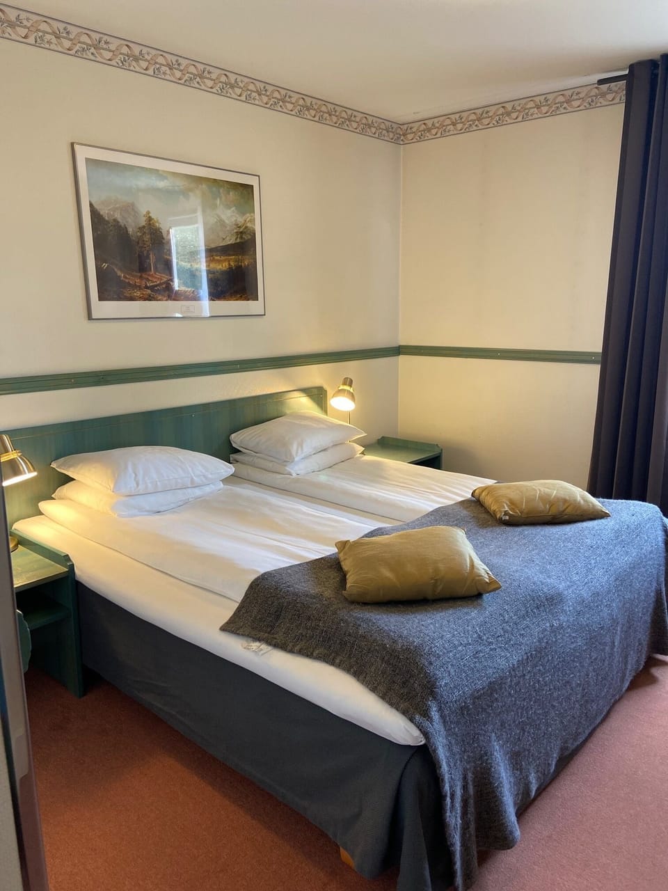 Twin Room | Desk, blackout drapes, iron/ironing board (on request), WiFi (free)