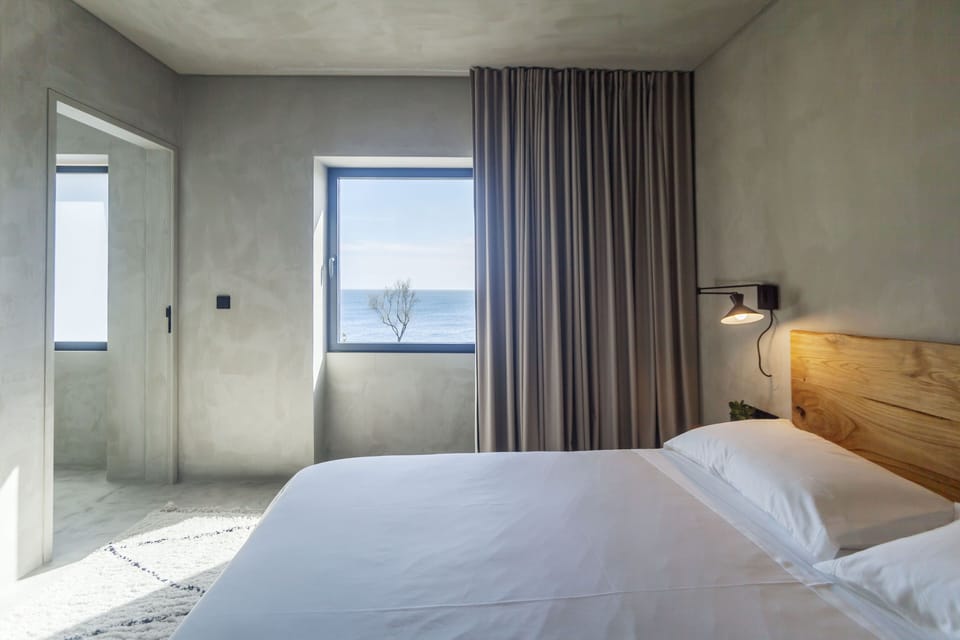 Design Double Room, Sea View | Premium bedding, minibar, in-room safe, individually decorated