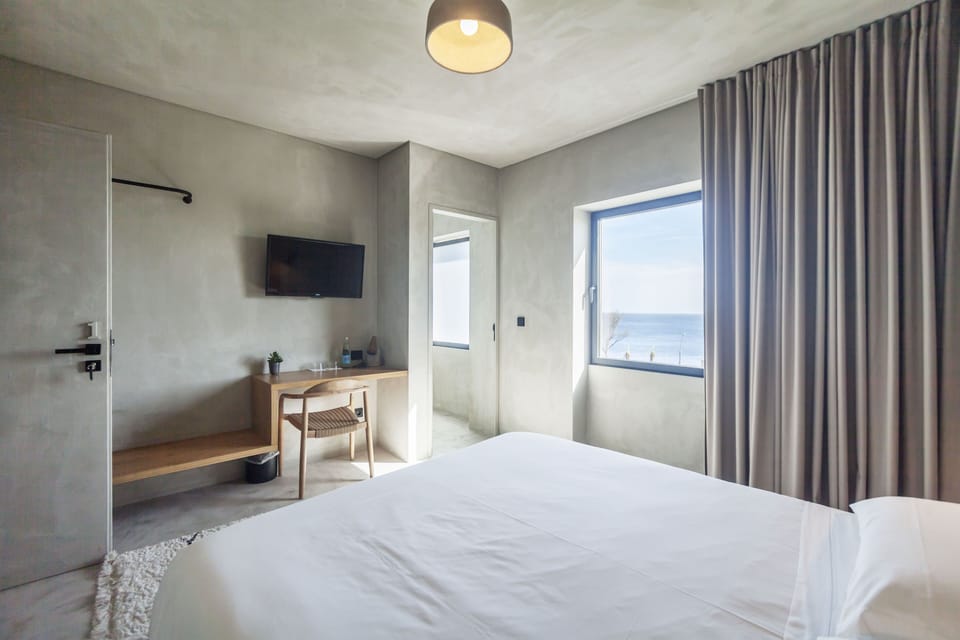 Design Double Room, Sea View | Premium bedding, minibar, in-room safe, individually decorated