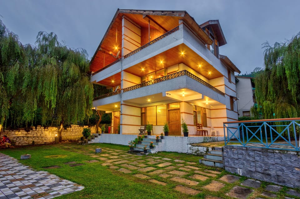 Front of property - evening/night