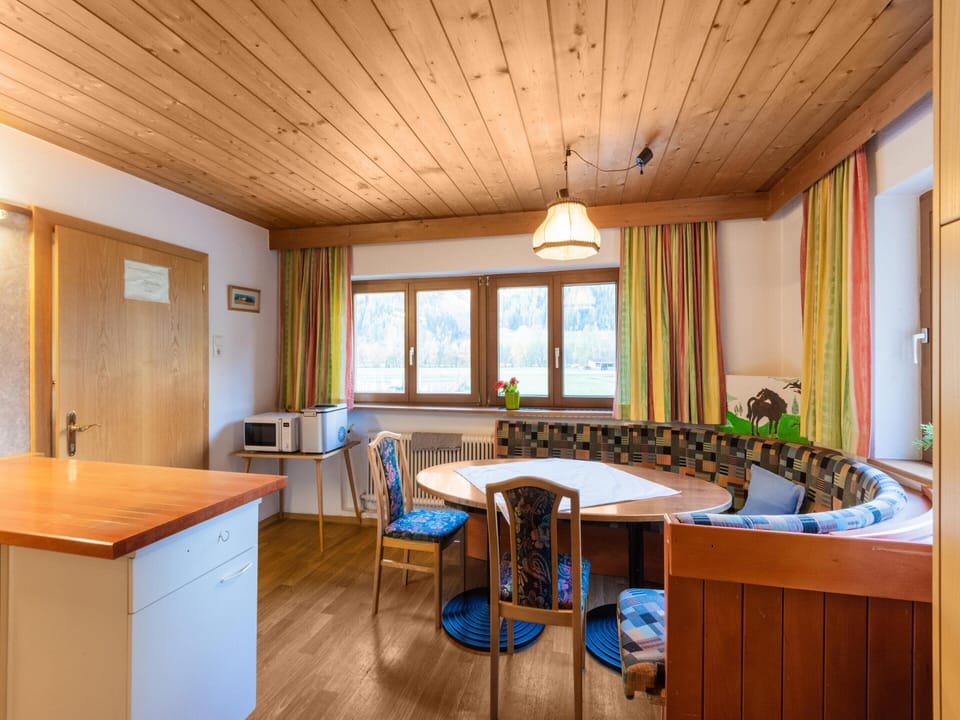 House | Dining