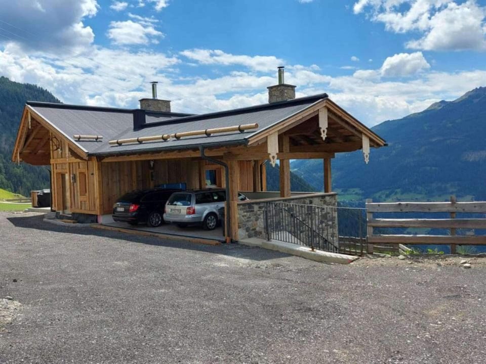 Chalet | Exterior