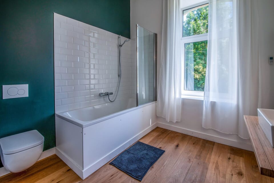 House | Bathroom | Bathtub