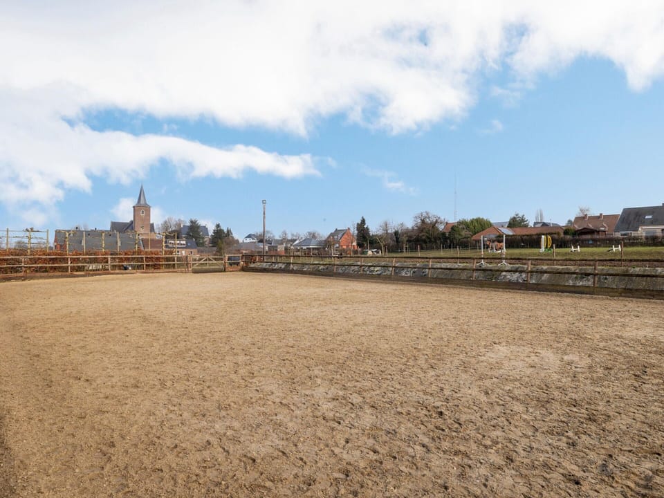 House | Miscellaneous