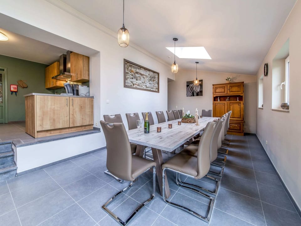 House | Dining