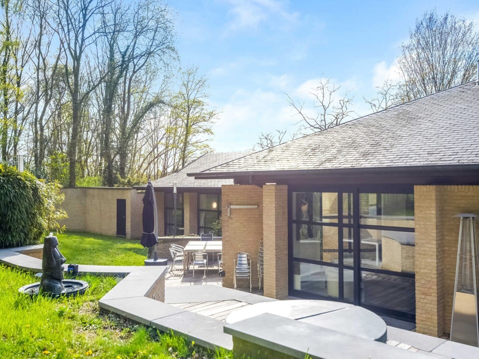Villa | Exterior
