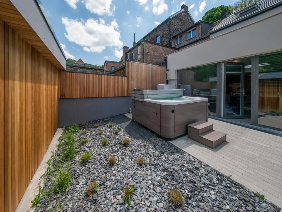 House | Spa treatment