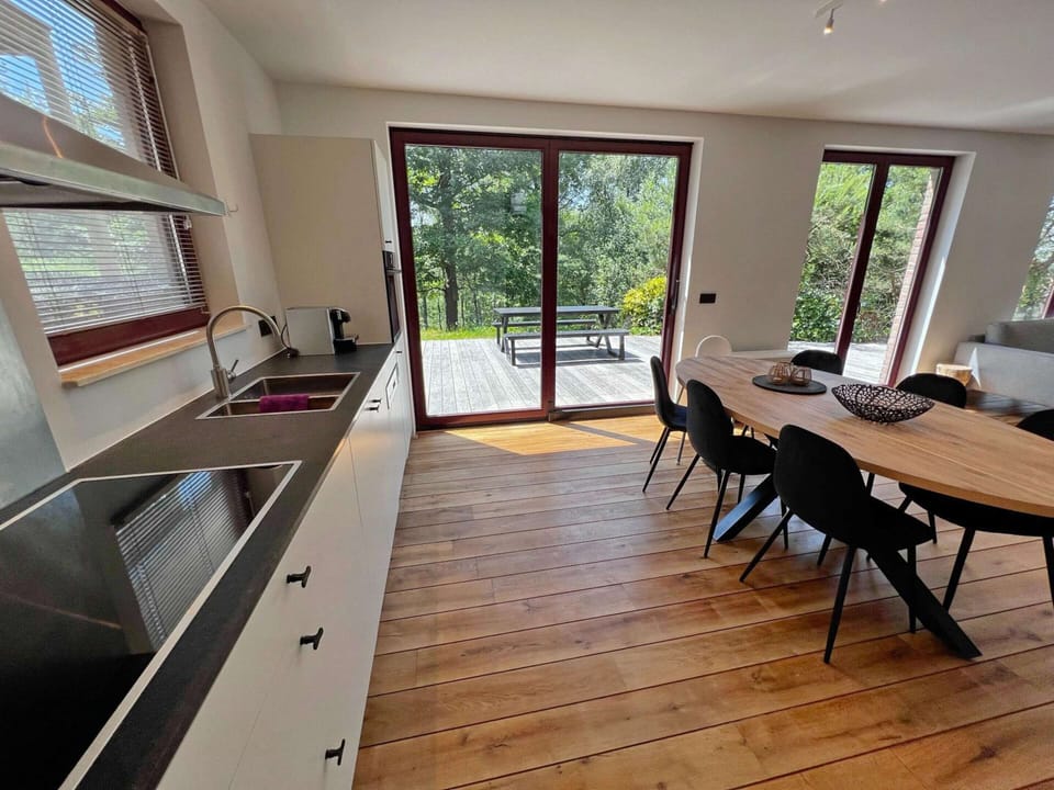 House | Private kitchen | Highchair
