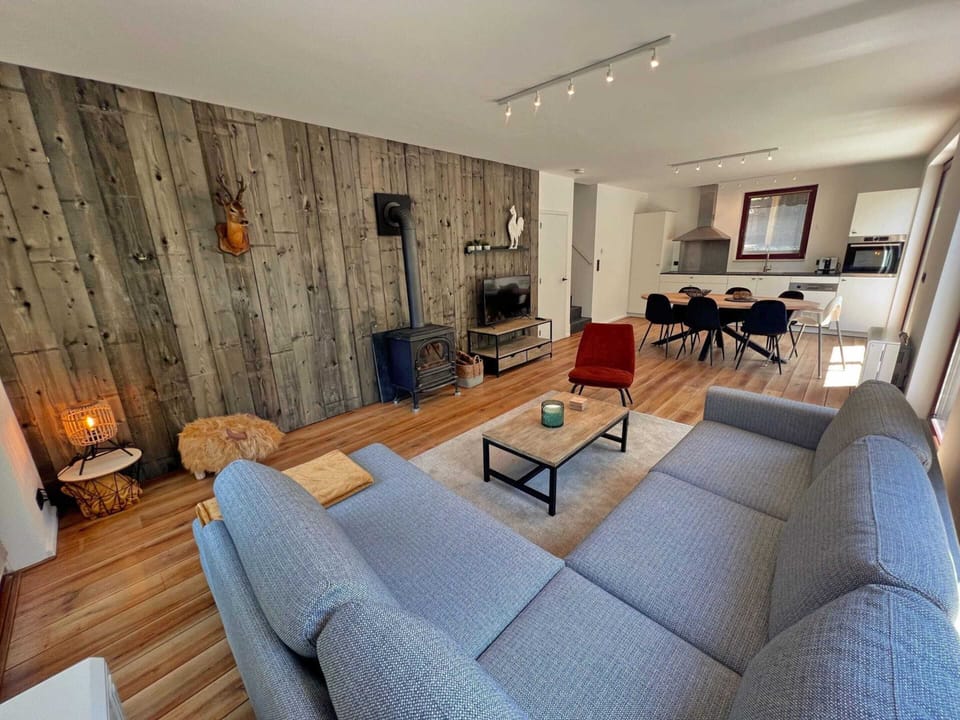 House | Living room