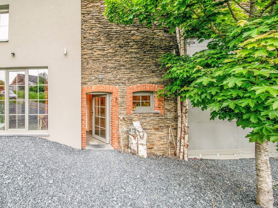 House | Reception