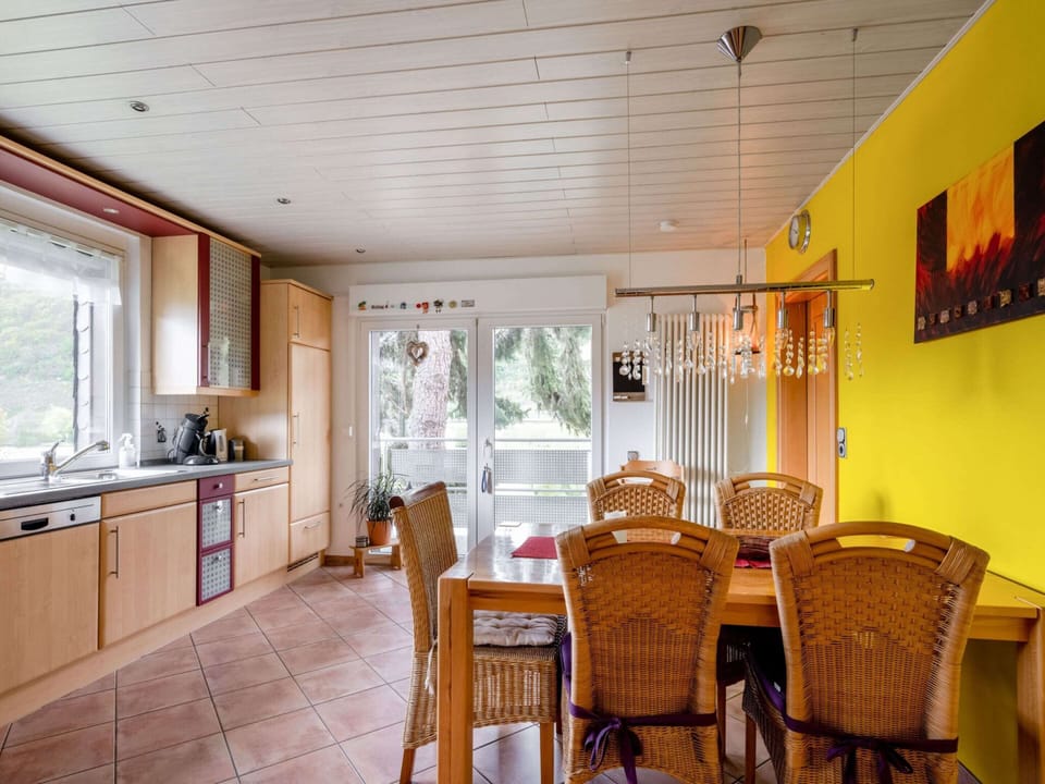 Apartment | Dining