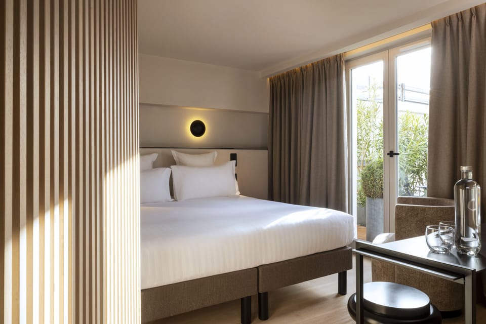 Superior Room, Terrace | Desk, laptop workspace, blackout drapes, soundproofing