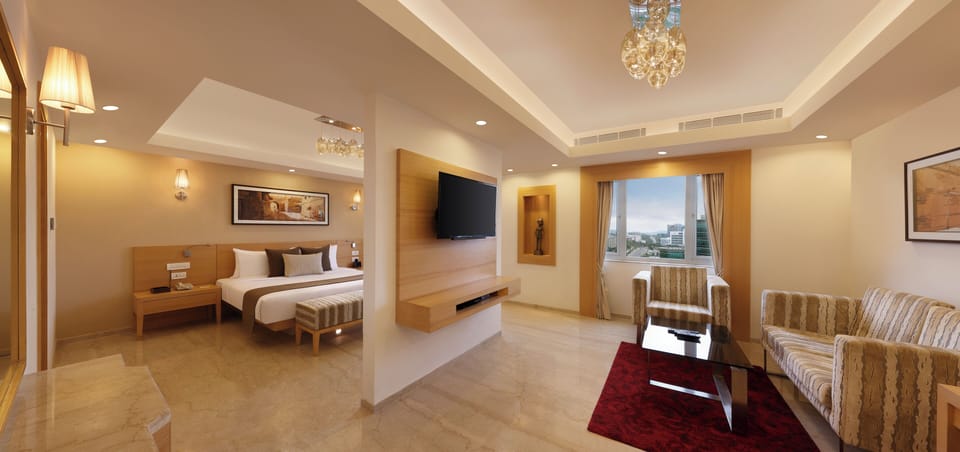Presidential Room | Premium bedding, minibar, in-room safe, desk