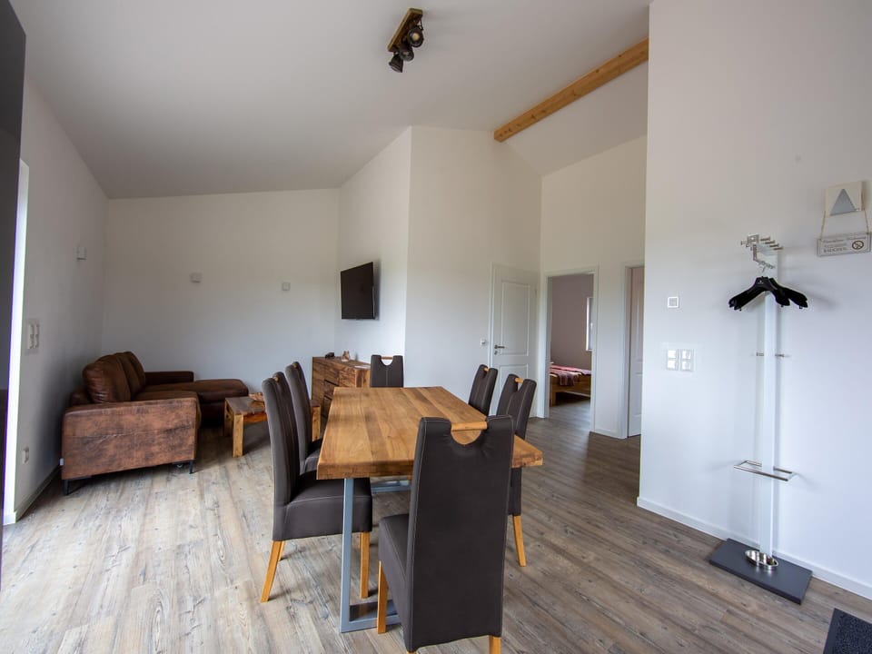 House | Dining