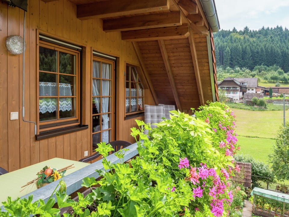 House | Balcony