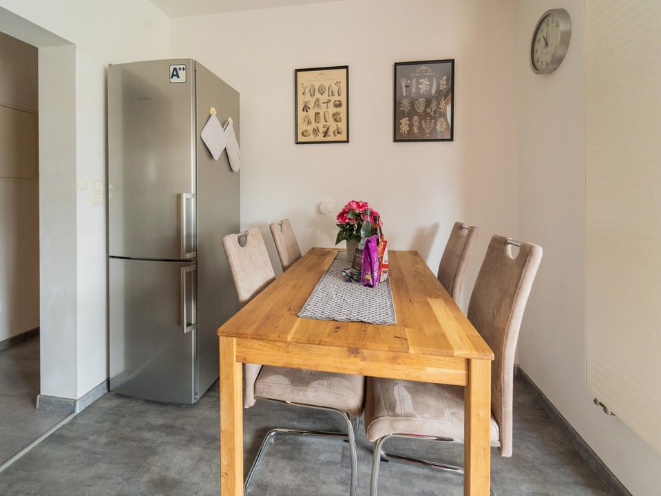 Apartment | Dining
