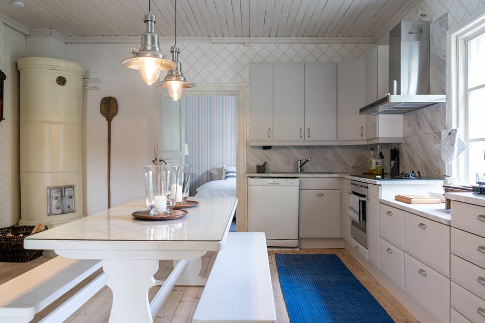Superior Villa | Private kitchen | Fridge, microwave, oven, stovetop