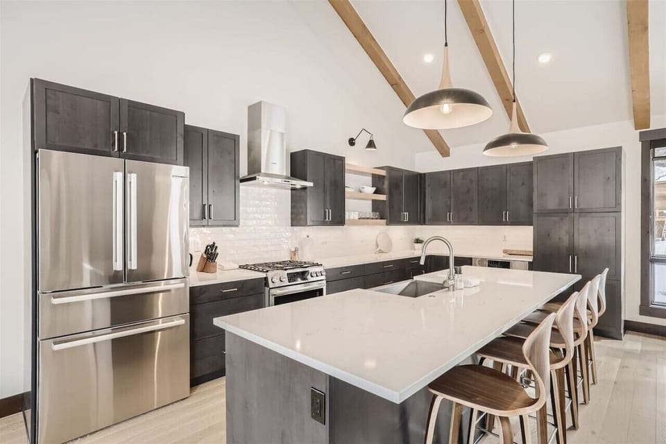 Luxury full-sized kitchen with all the necessities