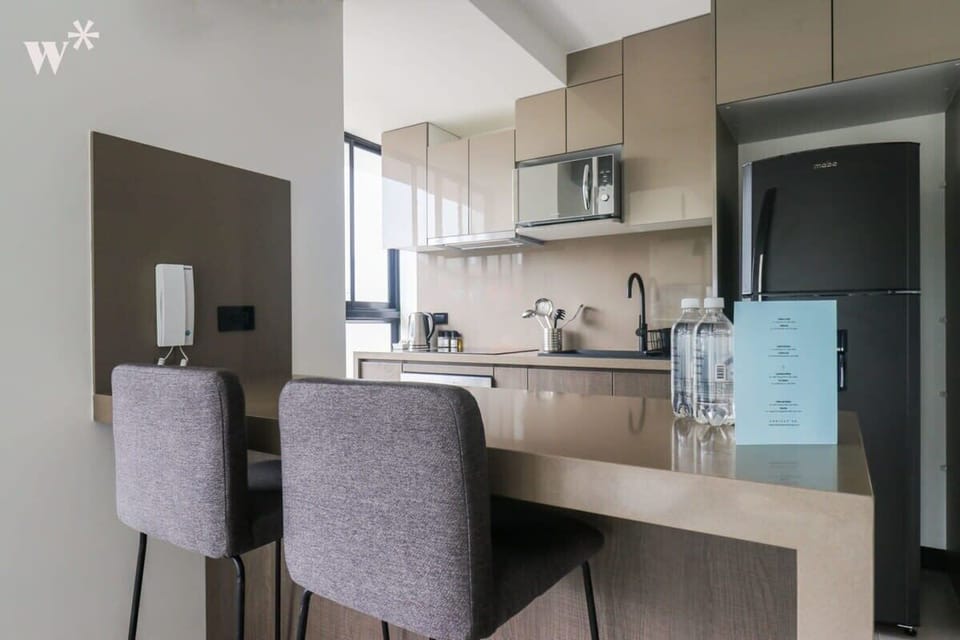 Kitchen bar