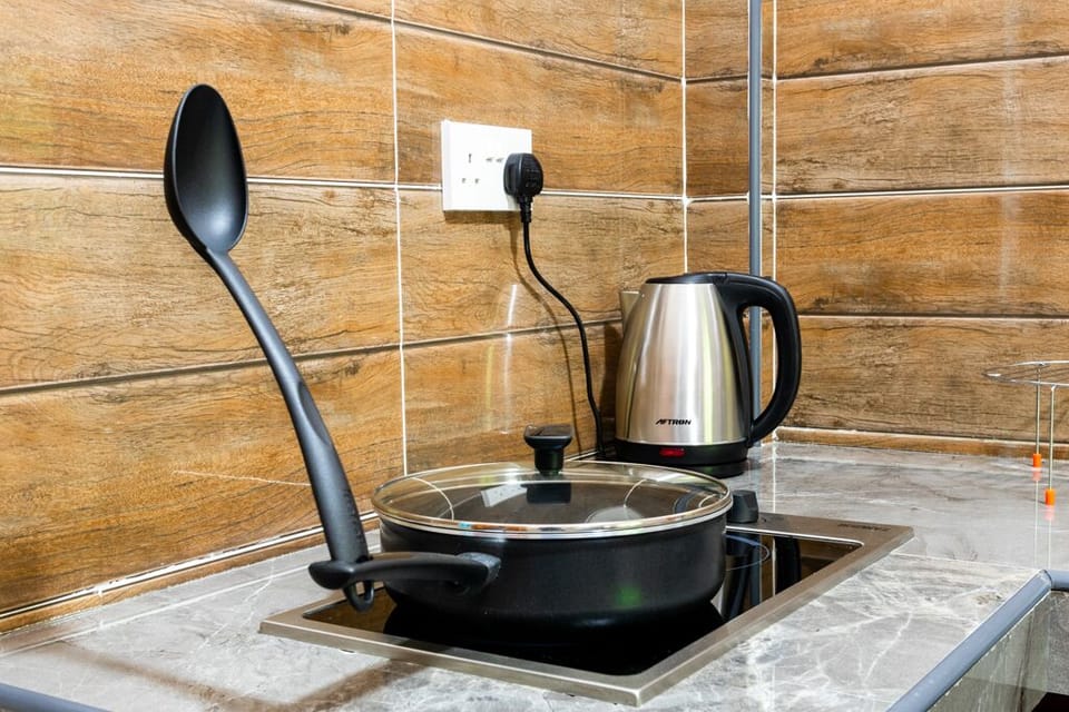Comfort Room | Private kitchen