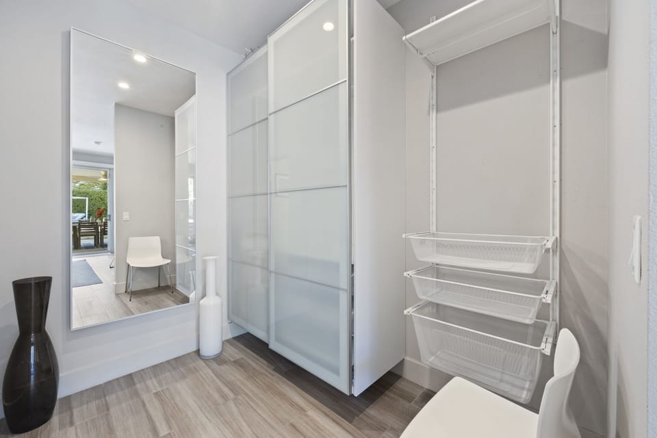 Primary Bedroom Closet