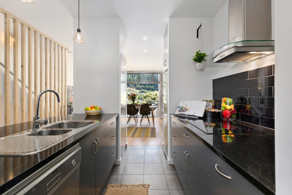 Modern Fully equiped kitchen