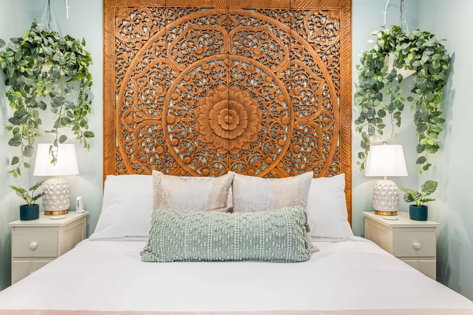 Bedroom 7 - King Bed with Boho Chic Design and Ensuite Bathroom