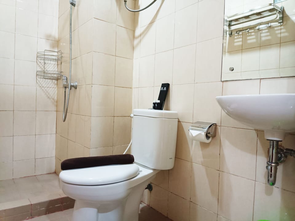 Good Deal And Comfy 1Br Vida View Apartment Apartment in Indonesia