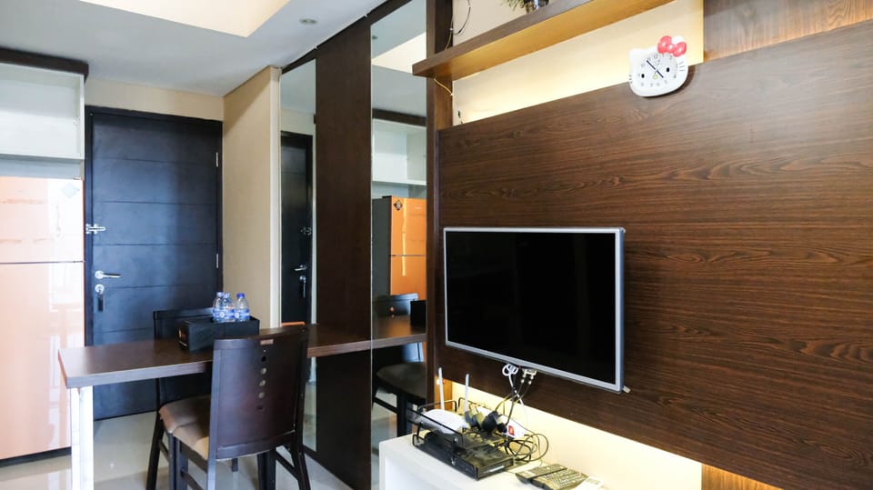 Deluxe Apartment | Living area