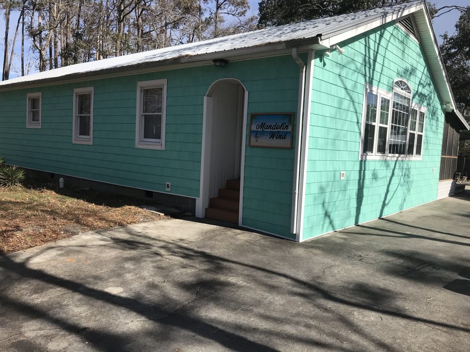 Beautiful Ranch style house all one level