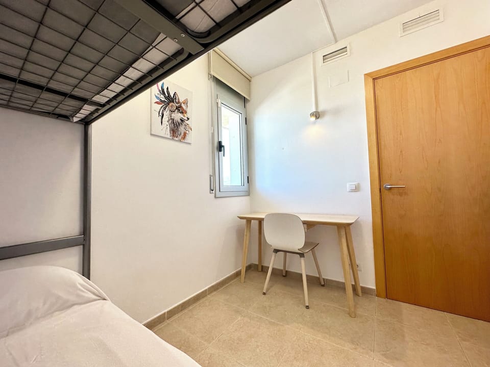 Bedroom 2 (3)