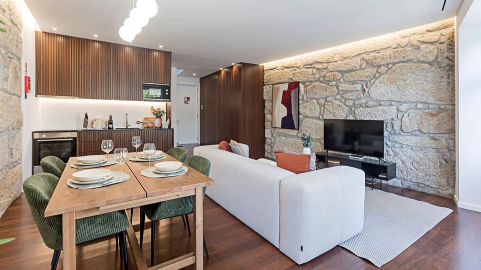 Spacious and ample living area, beautifully decorated with high quality furniture, that give out a charming yet cozy feel  #stunning #breathtaking #lovelystay #aibnbporto
