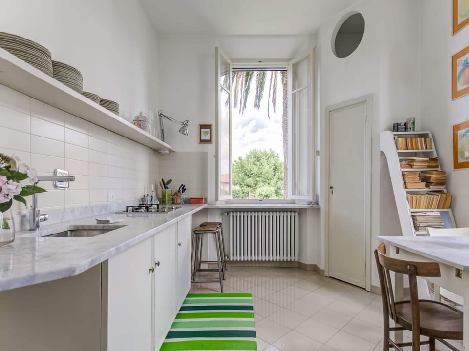 House | Private kitchen | Highchair